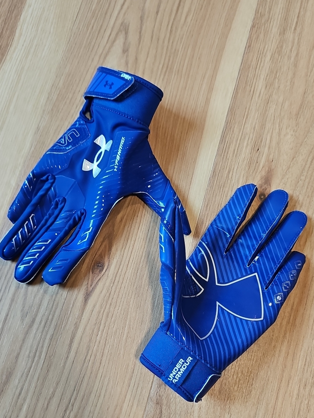Youth Boys Football Gloves Size M